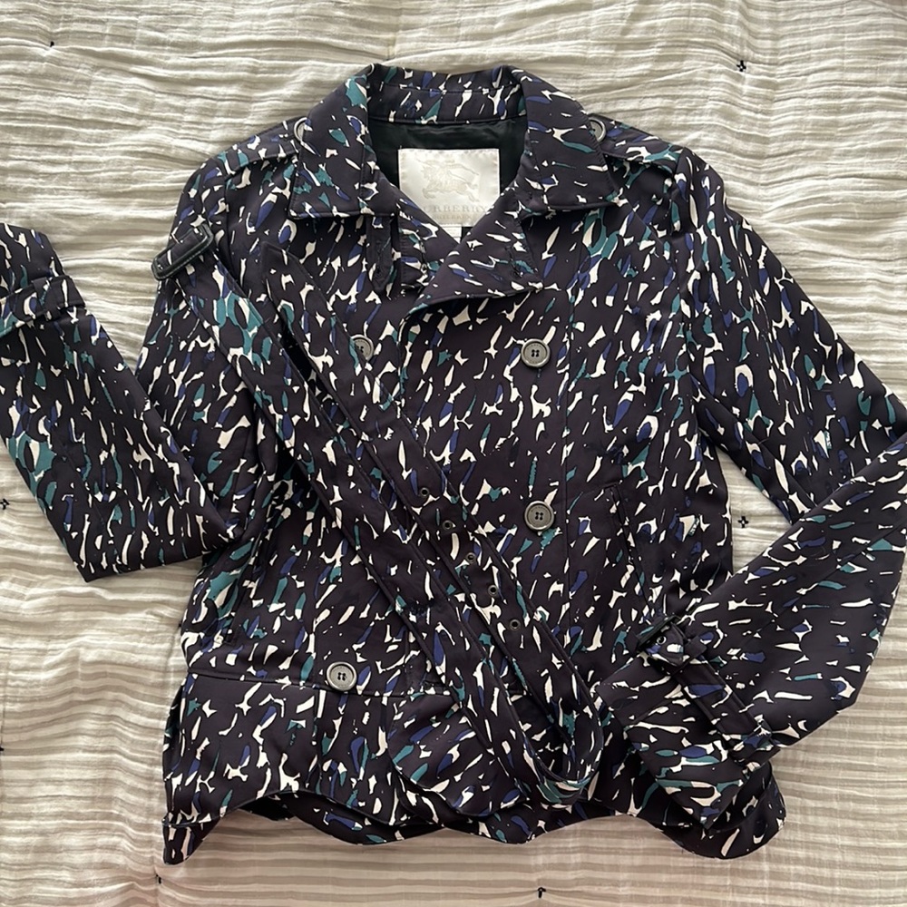 BURBERRY Belted Jacket- Unique - Picture 3 of 5